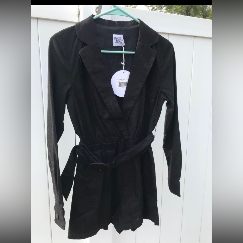 Princess Polly size 2 romper